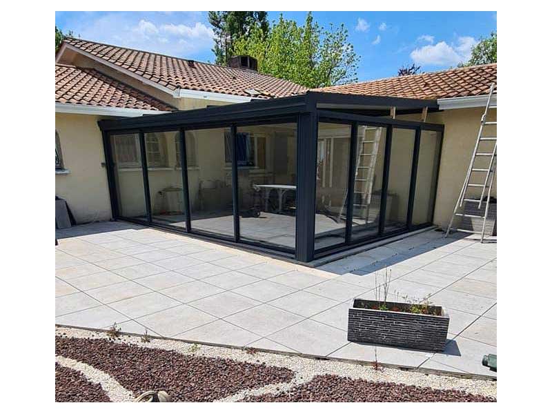 Conception d'une véranda aluminium toute vitrée sur mesure à Saint André de Cubzac | Menuiserie Gerbeaud David